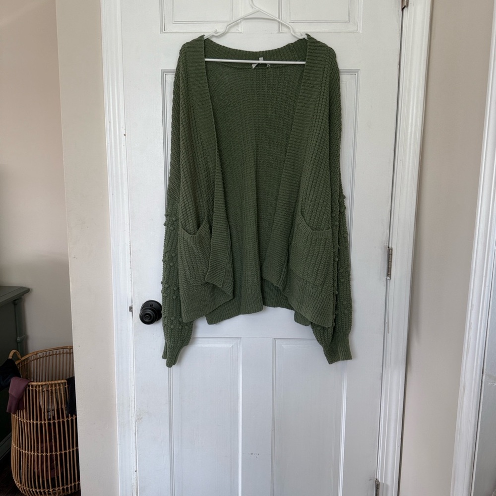 NWOT Madewell Olive Green Bubble Arm Cardigan